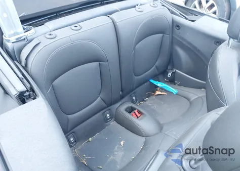 2020 Mini Convertible Cooper S z USA, uszkodzony, nr VIN WMWWJ5C0XL3L03674